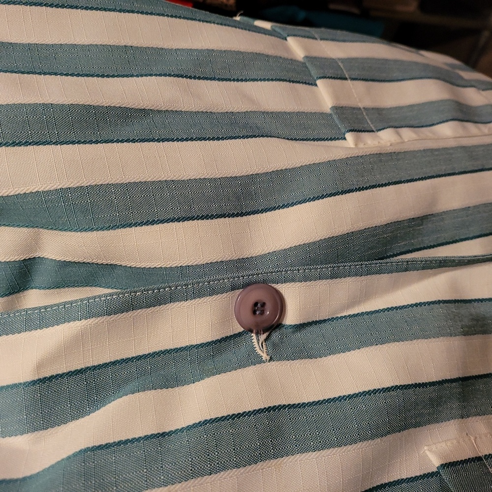 Blazer - Picture 3 of 6